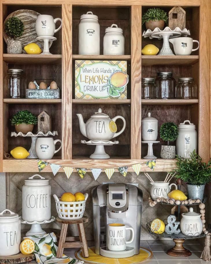 lemon decorated kitchen cabinet