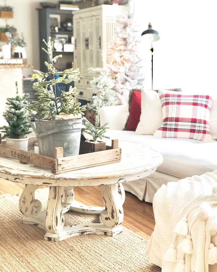 round distressed coffee table