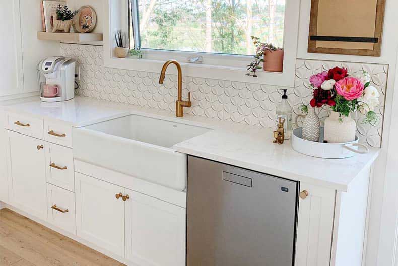 farmhouse kitchen sink tile backsplash