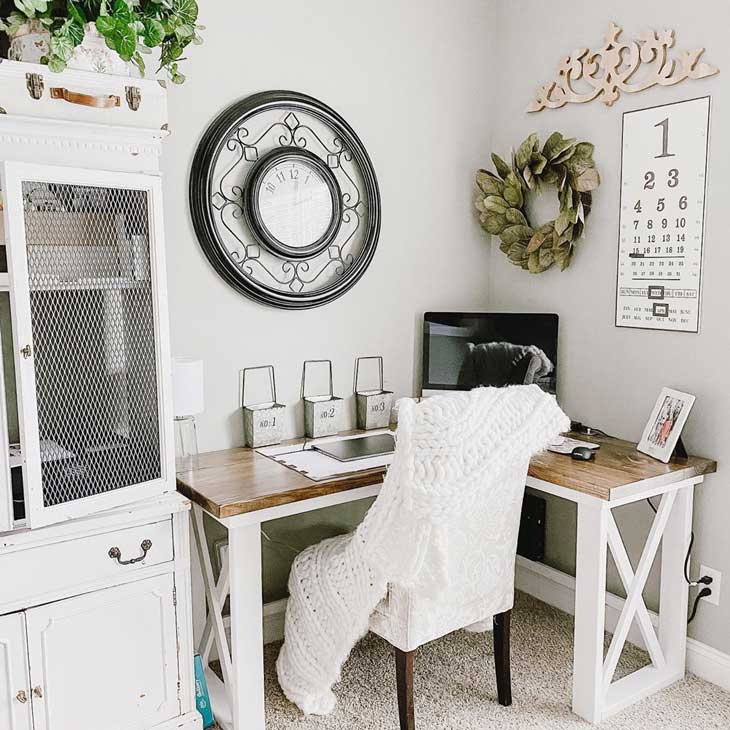 farmhouse home office with L shape desk, home office with corner desk in farmhouse style