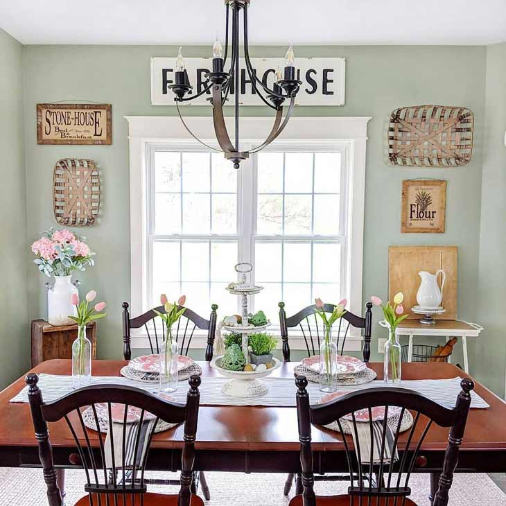 dining room decor with tobacco baskets