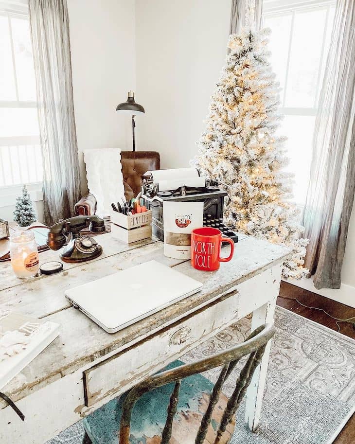 Christmas Kitchen Decor to Bring Holiday Joy to Your Home - Farmhousehub