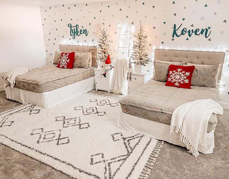 Christmas kids room decor