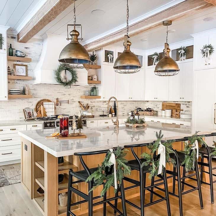 Modern Farmhouse Christmas Decor Home Tour - Farmhousehub