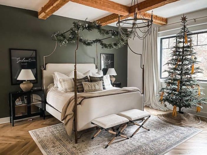 Modern Farmhouse Christmas Decor Home Tour - Farmhousehub