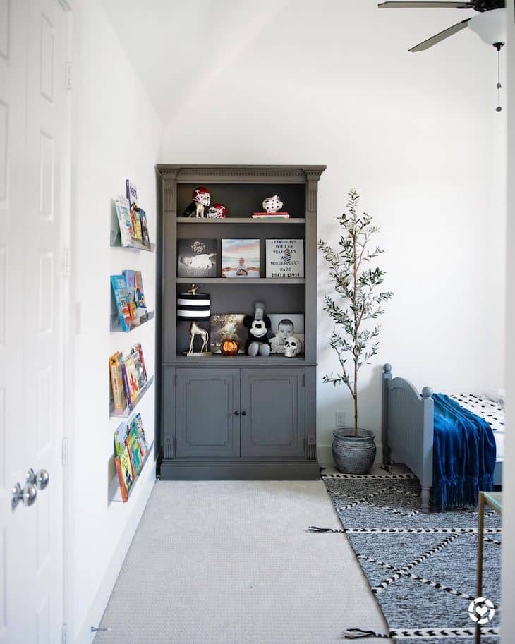 Grey hutch as toy storage in kids room