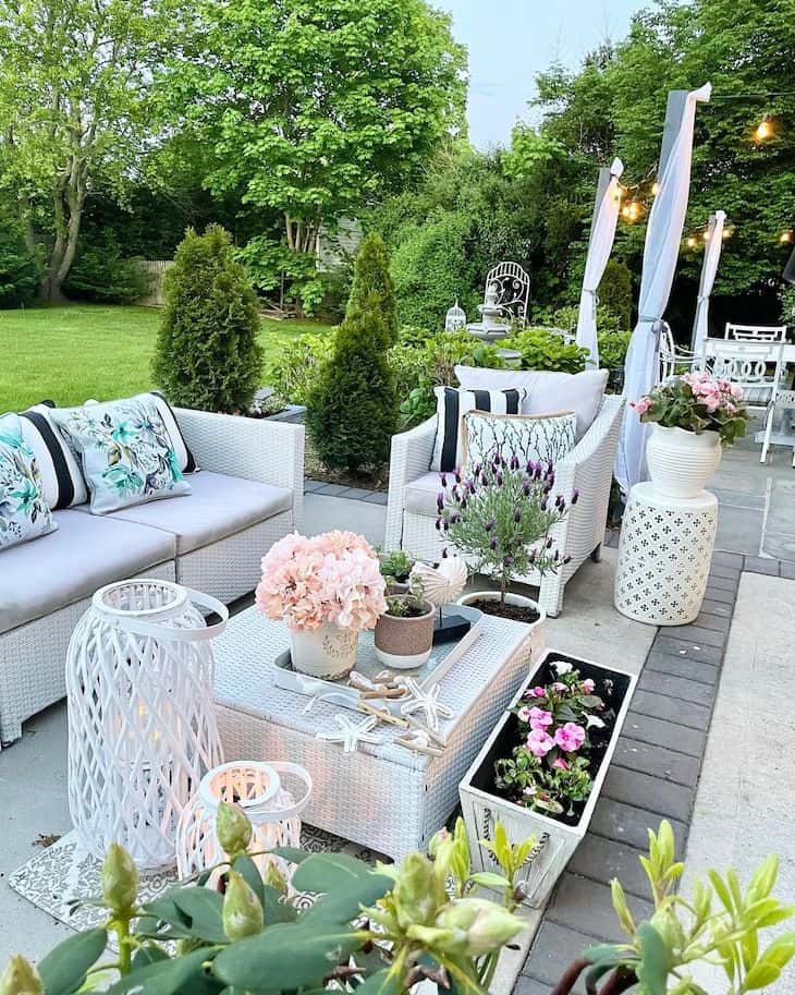 Garden patio decor