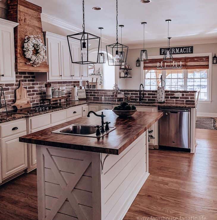 Rustic white and wood kitchen