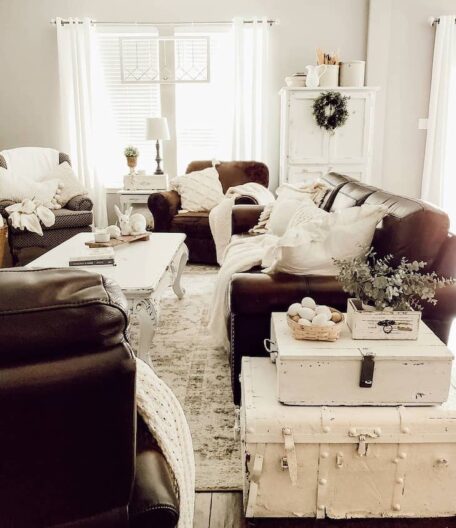 Best Brown Couch Ideas for Your Living Room - Farmhousehub