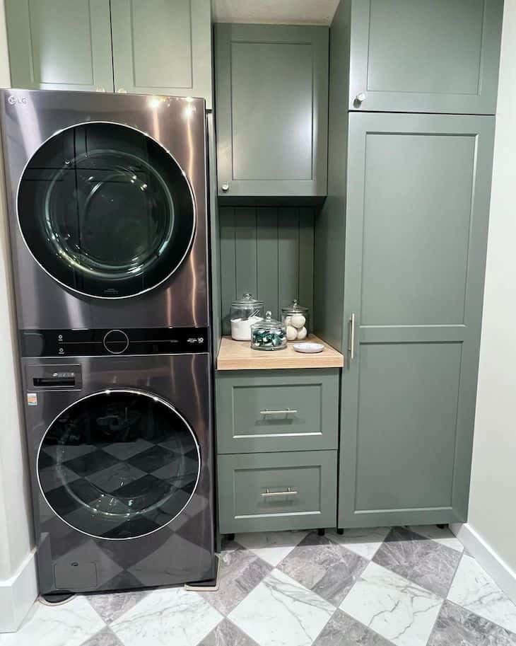 3. Laundry room with a stacked washer and dryer