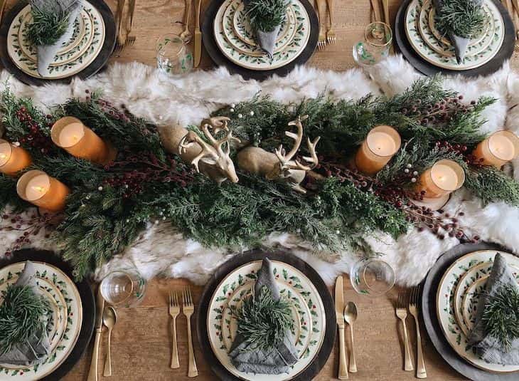 Easy Christmas Table Decorations and Settings for Holiday Cheer