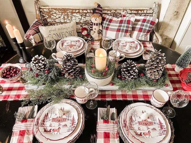 DIY Christmas table decor