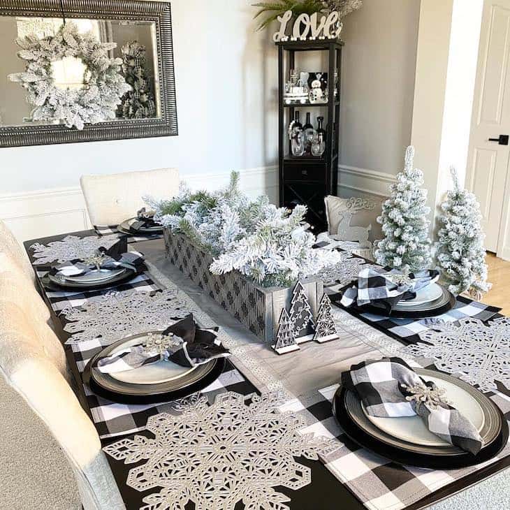 My Simple Christmas Table - Farmhouse by Design