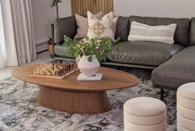 oval coffee table