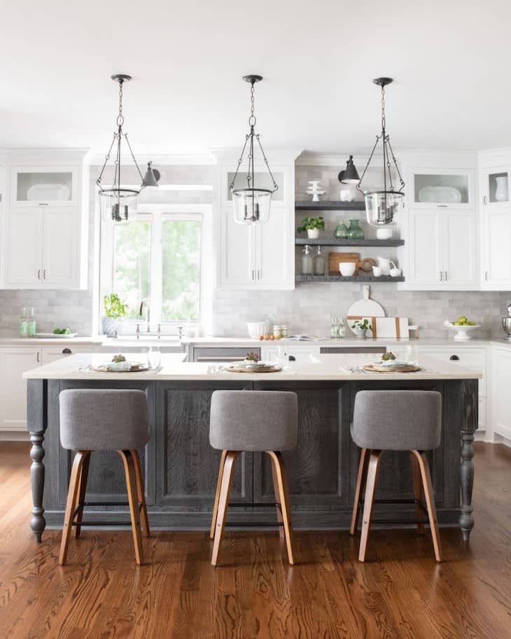 Clear Glass Lantern Pendants for a Timeless Look