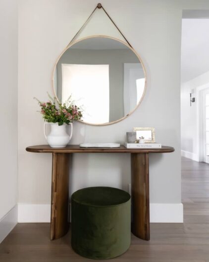 14 Stylish and Simple Console Table Decor Ideas - Farmhousehub