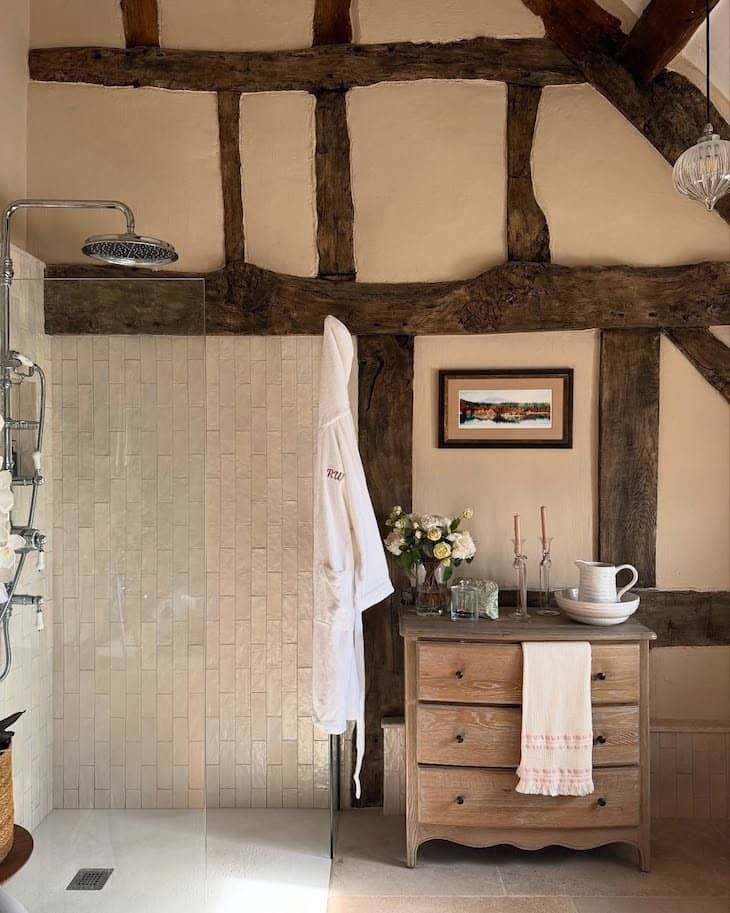 Rustic Luxury Bathroom Style