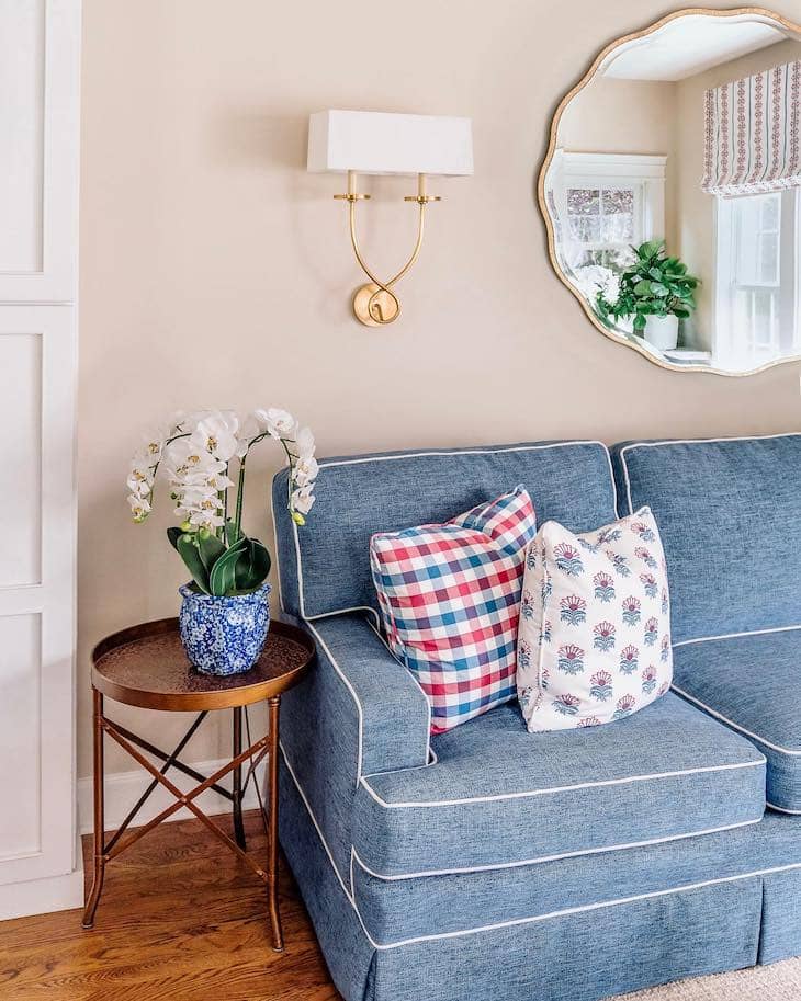 side table decor