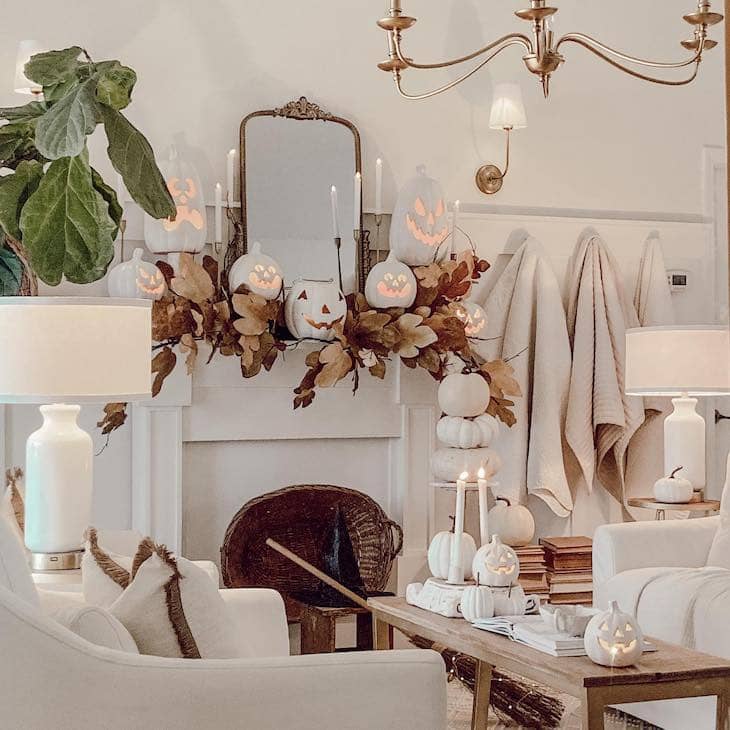 Fall and Halloween decor