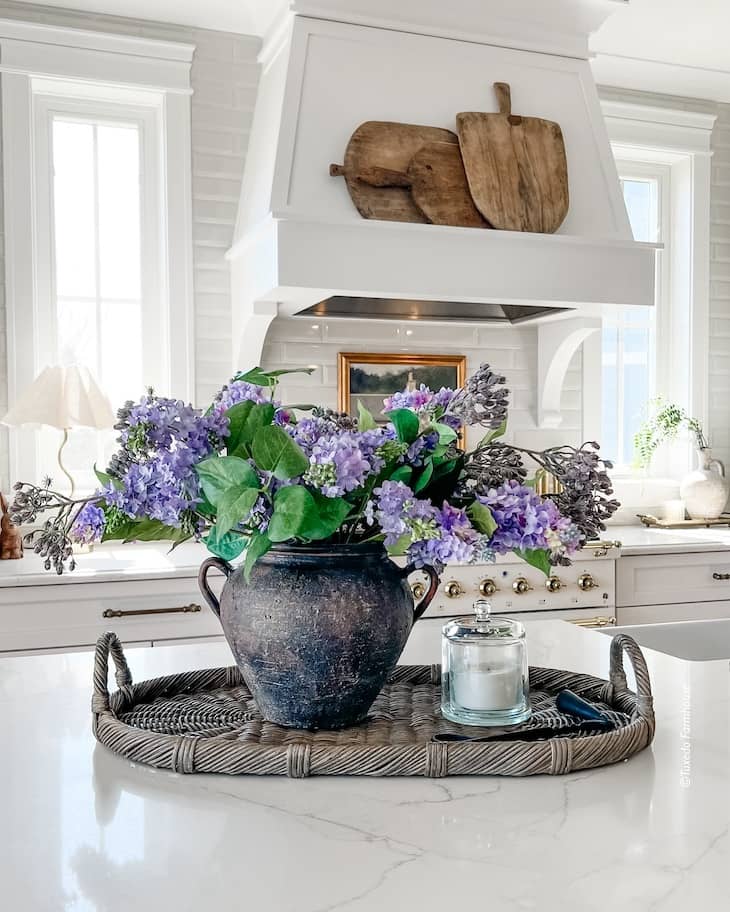 kitchen island centerpiece