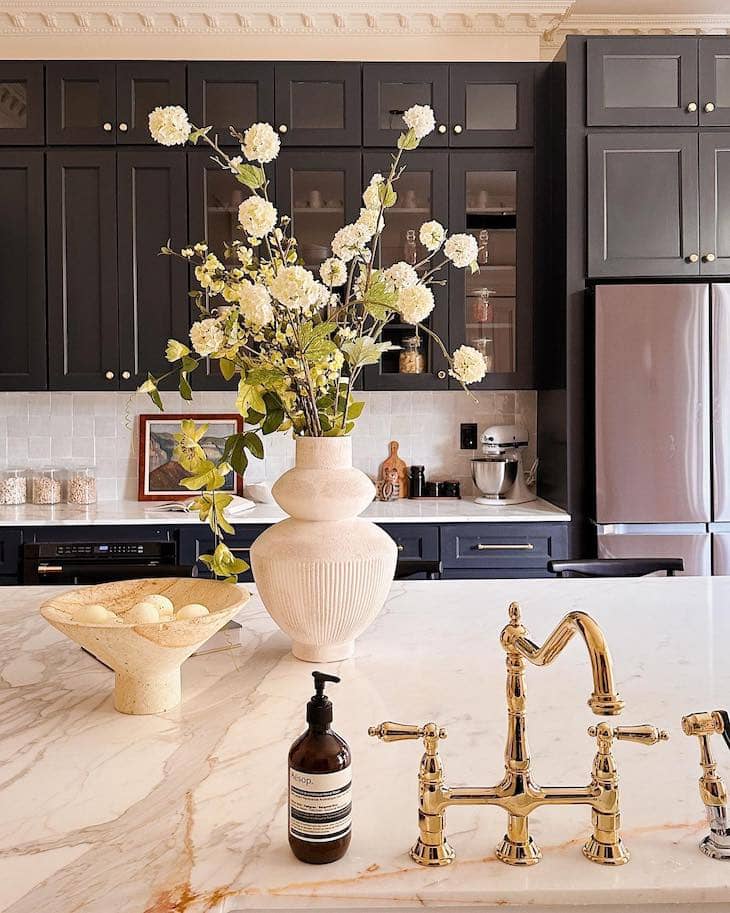 kitchen island decor