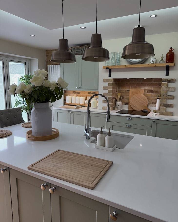 kitchen island decor