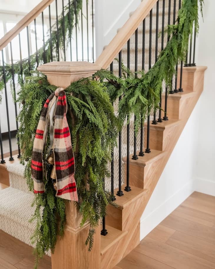 Christmas stairs with plaid bow