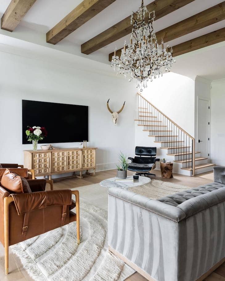 Light Wood Beams for an Elegant Balance