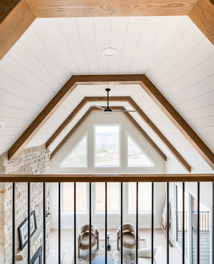 Exposed Vaulted Beams with a Modern Edge
