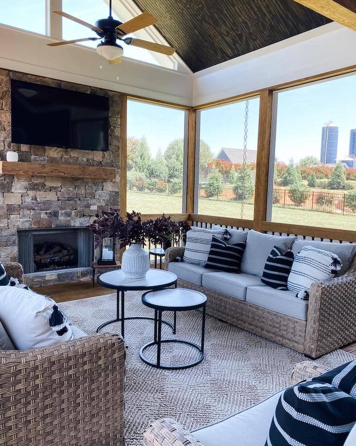 modern patio decor