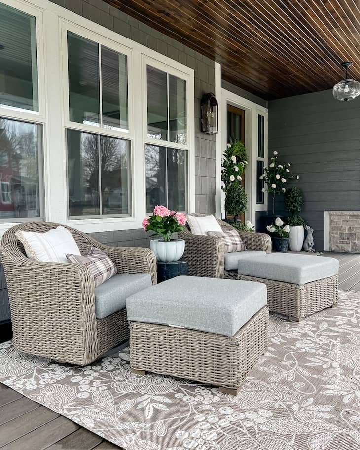 modern patio decor