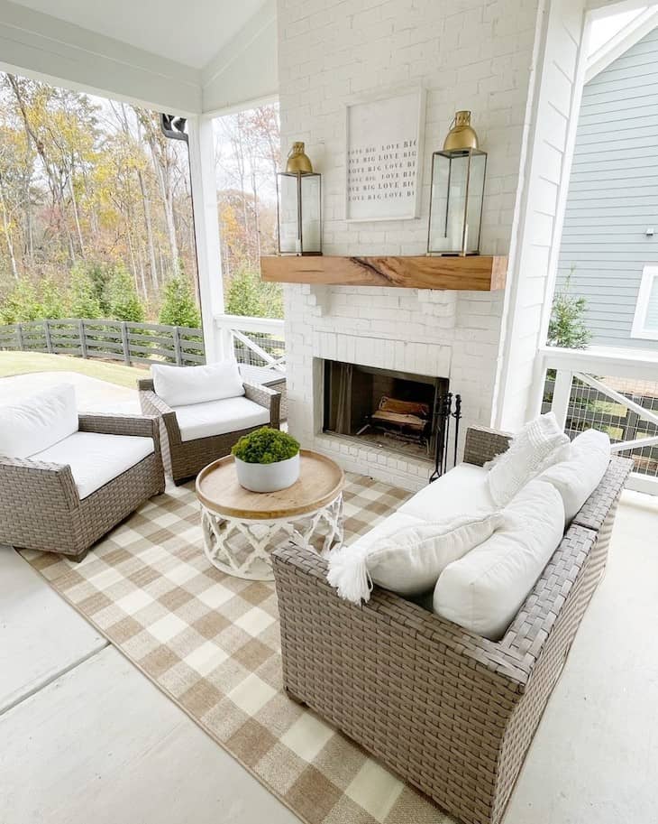 modern patio decor