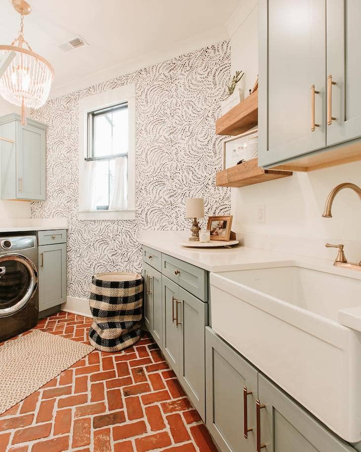 Patterned Wallpaper for a Stylish Laundry Room