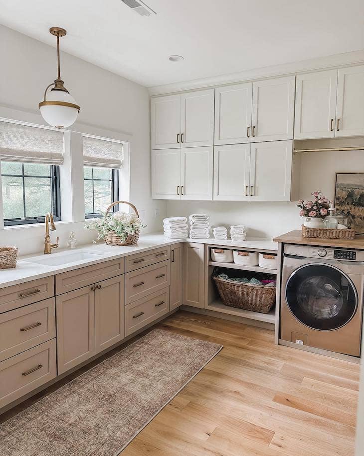 Large Laundry Room With Plenty of Storage