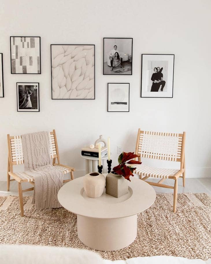 Minimalist Plaster Pedestal coffee table