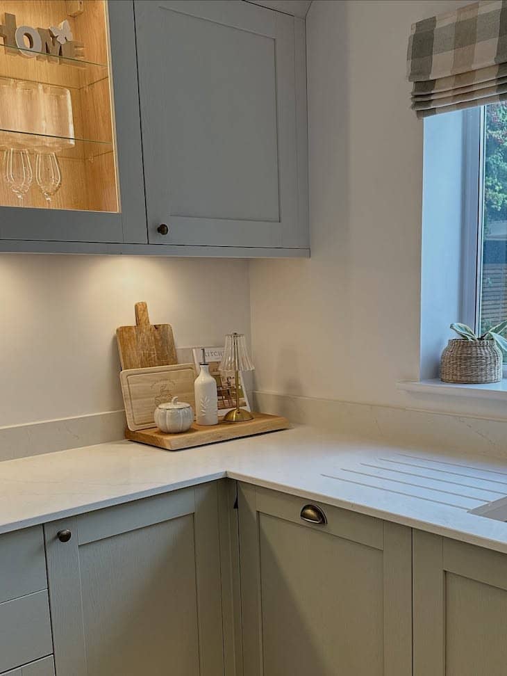 kitchen counter decor