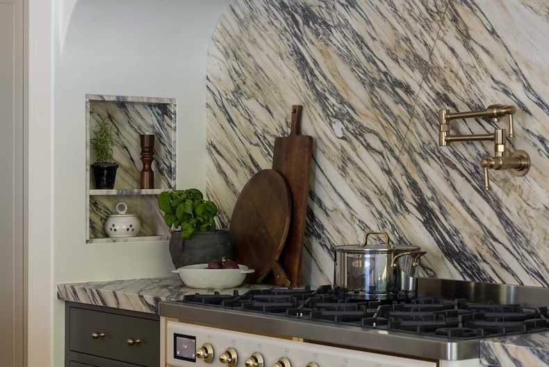 kitchen counter decor