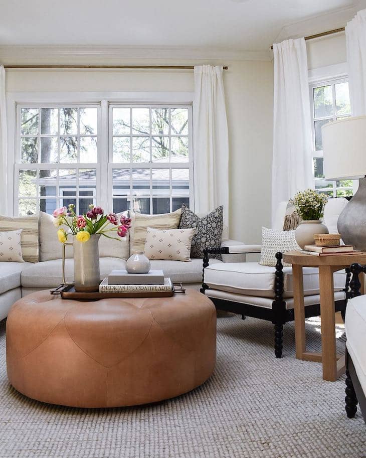 spring coffee table decor