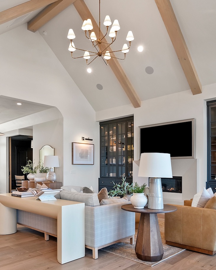 vaulted ceiling living room