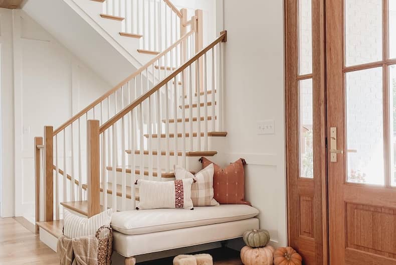 12 Stunning Stair Railing Ideas to Transform Your Entryway